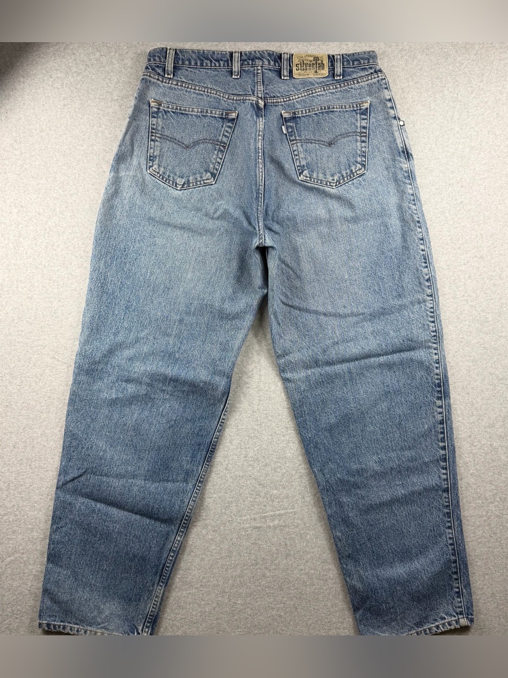 Vintage Levi's SilverTab Baggy Wide-Leg Light Wash Distressed Jean Men's 38x32
